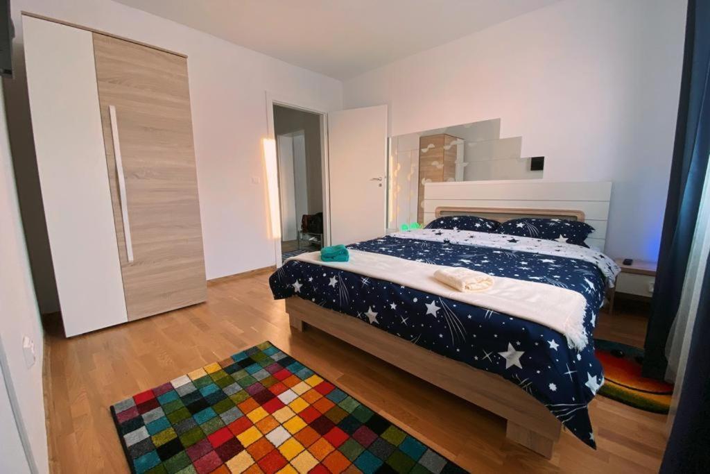 Apartament Smiley Apartment ซิวิโชอารา ภายนอก รูปภาพ